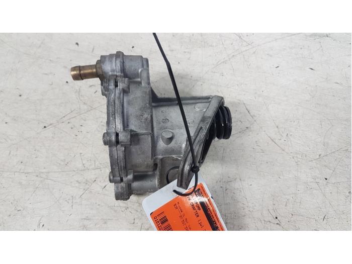Gebrauchte Ölpumpe Volkswagen Crafter 2.5 TDI 30/32/35/46/50 Preis € 65,00 Margenregelung angeboten von Autodemontagebedrijf Smit