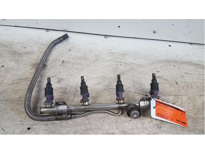 Usagé Système d'injection Mercedes C (W203) 2.0 C-200K 16V Prix € 35,00 Règlement à la marge proposé par Autodemontagebedrijf Smit