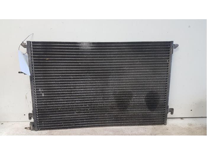 Usagé Radiateur clim Saab 9-3 II Sport Sedan (YS3F) 1.8t 16V Prix € 45,00 Règlement à la marge proposé par Autodemontagebedrijf Smit