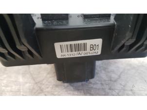 Ignition lock + computer from a Hyundai Accent 1.4i 16V 2006
