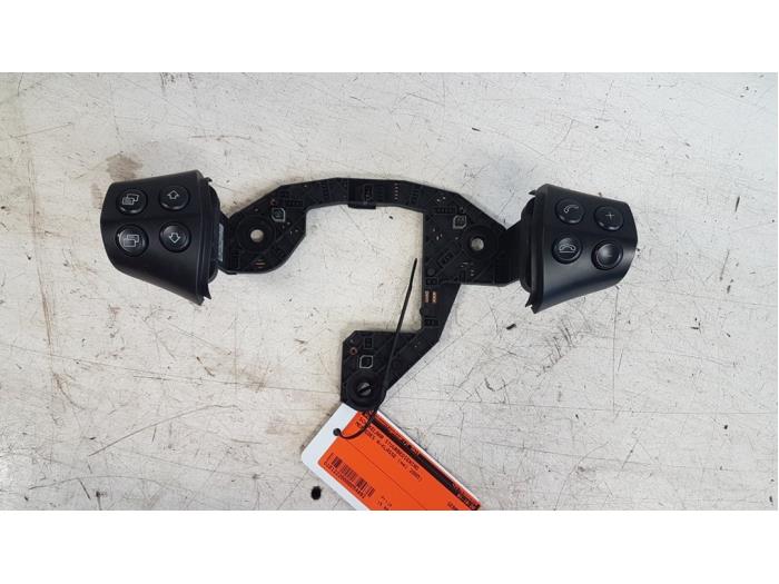 Begagnade Rattspak Mercedes A (W169) 1.7 A-170 5-Drs. Pris € 10,00 Marginaltabell erbjuds av Autodemontagebedrijf Smit