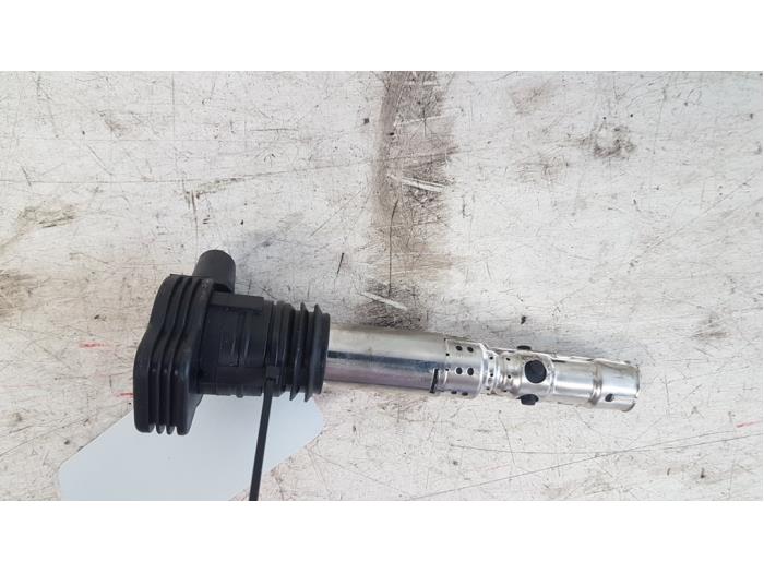 Usagé Bobine Audi A3 (8L1) 1.8 20V Turbo Prix € 10,00 Règlement à la marge proposé par Autodemontagebedrijf Smit