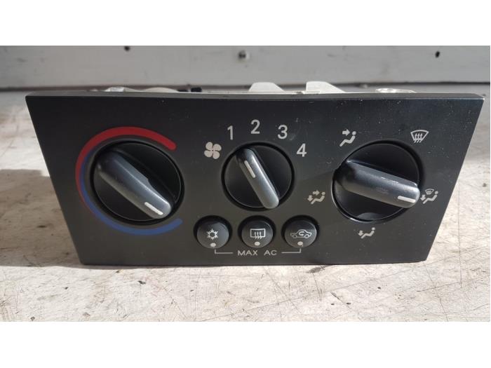 Heater control panel from a Opel Meriva 1.4 16V Twinport 2006