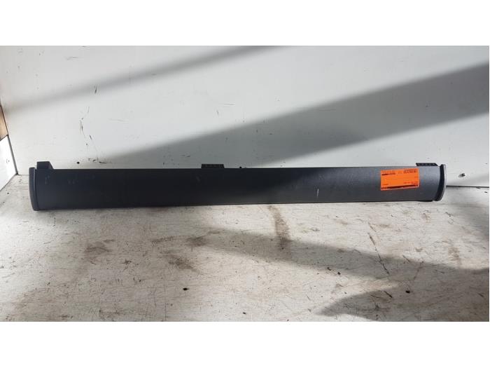 Używane Kratka dla psa Volvo V50 (MW) 2.0 D 16V Cena € 40,00 Procedura marży oferowane przez Autodemontagebedrijf Smit