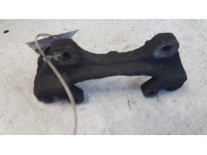 Used Front brake calliperholder, right Fiat Doblo (223A/119) 1.2 Price € 10,00 Margin scheme offered by Autodemontagebedrijf Smit