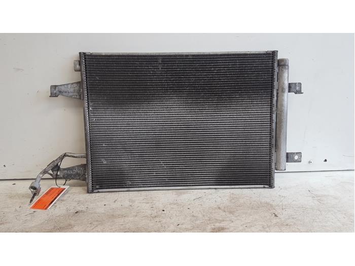 Begagnade AC-radiator Mitsubishi Colt (Z2/Z3) 1.3 16V Pris € 30,00 Marginaltabell erbjuds av Autodemontagebedrijf Smit