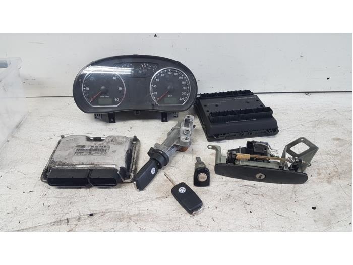 Used Ignition lock + computer Volkswagen Polo IV (9N1/2/3) 1.4 TDI 70 Price € 95,00 Margin scheme offered by Autodemontagebedrijf Smit