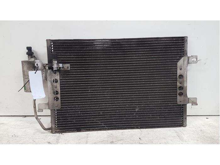 Air conditioning radiator from a Mercedes-Benz Vaneo (W414)  2003