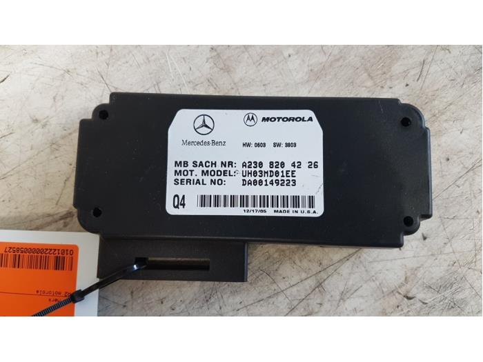 Phone module from a Mercedes-Benz Viano (639) 2.2 CDI 16V 2006