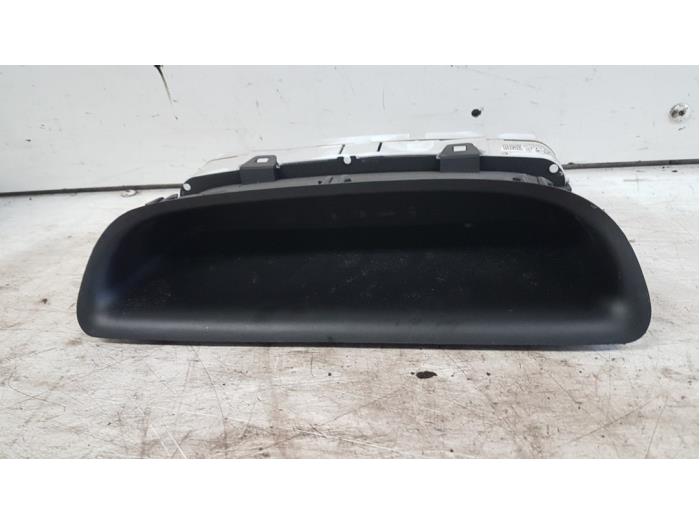 Begagnade Innerdisplay Hyundai Matrix 1.6 16V Pris € 25,00 Marginaltabell erbjuds av Autodemontagebedrijf Smit