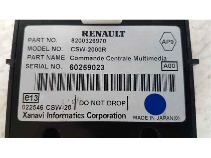 Unidad de control multimedia de un Renault Laguna II (BG) 2.0 16V 2006