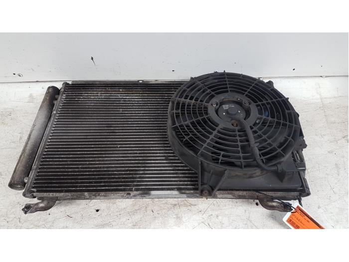 Begagnade AC-radiator Hyundai Matrix 1.6 16V Pris € 40,00 Marginaltabell erbjuds av Autodemontagebedrijf Smit