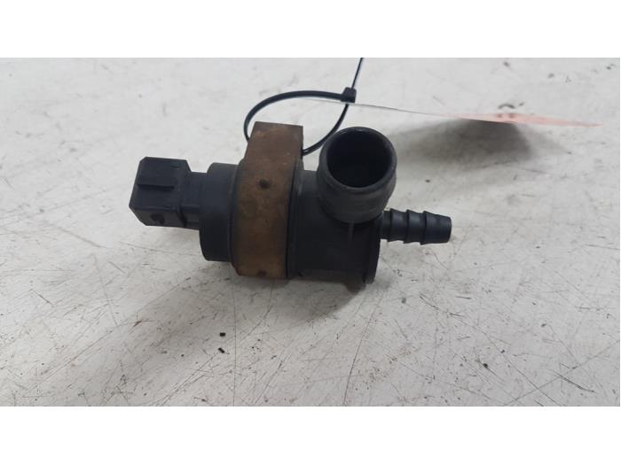 Vacuum valve Opel Astra H SW 1.6 16V Twinport - 13110331