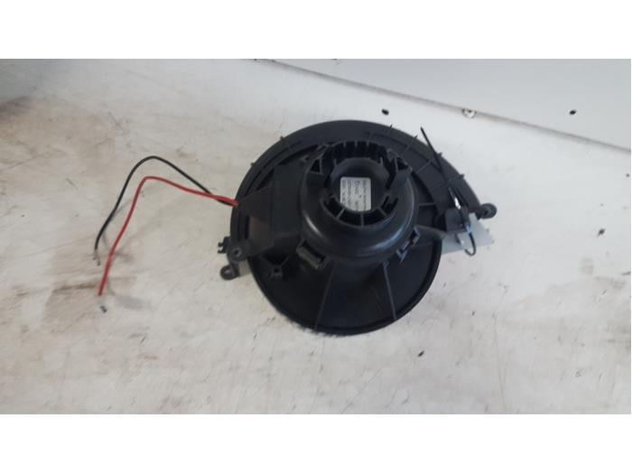 Heating and ventilation fan motor Opel Astra H SW 1.6 16V Twinport ...