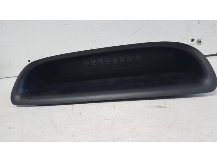 Begagnade Innerdisplay Hyundai Matrix 1.8 16V Pris € 25,00 Marginaltabell erbjuds av Autodemontagebedrijf Smit