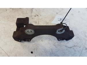 Used Front brake calliperholder, right Citroen C4 Grand Picasso (UA) 2.0 16V Autom. Price € 10,00 Margin scheme offered by Autodemontagebedrijf Smit