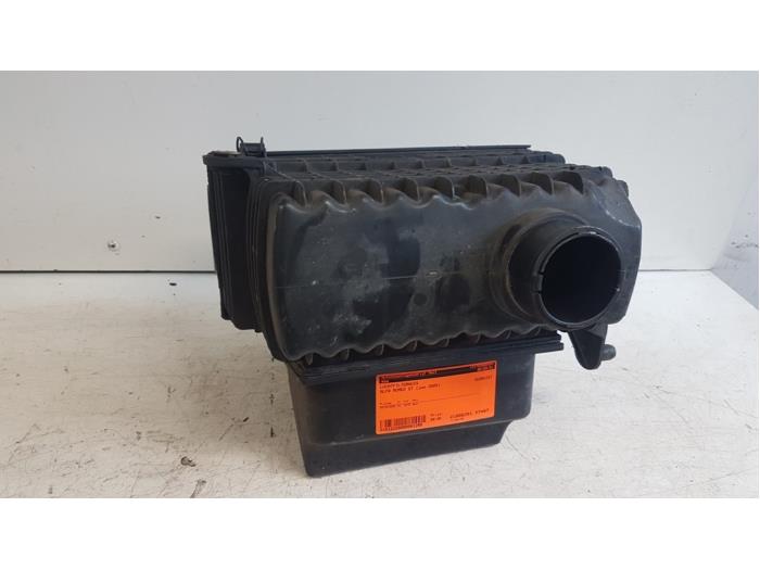 Gebrauchte Luftfiltergehäuse Alfa Romeo GT (937) 2.0 JTS 16V Preis € 40,00 Margenregelung angeboten von Autodemontagebedrijf Smit