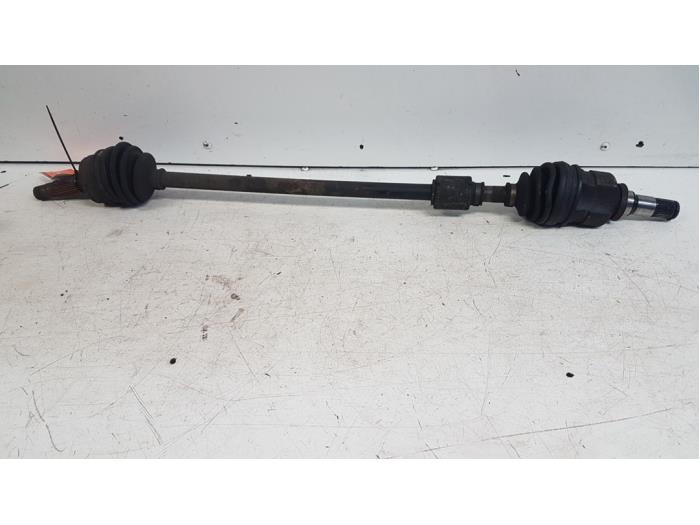Front drive shaft, right from a Citroën C1 1.4 HDI 2006