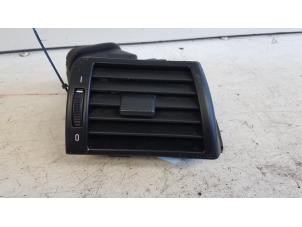 Used Dashboard vent BMW 3 serie Compact (E46/5) 316ti 16V Price € 10,00 Margin scheme offered by Autodemontagebedrijf Smit