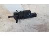 Rear screen washer pump from a BMW 3 serie Compact (E46/5) 316ti 16V 2003