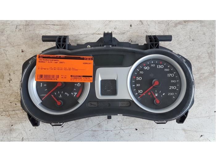 Instrument panel from a Renault Clio III (BR/CR) 1.2 16V 75 2007