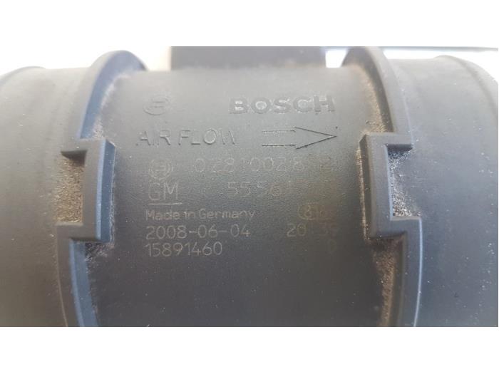 Luftmassenmesser van een Opel Zafira (M75) 1.7 CDTi 16V 2008