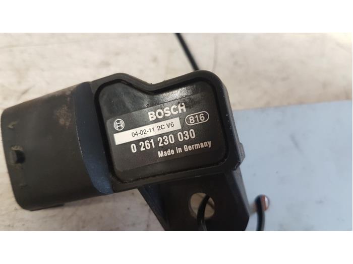 Map Sensor (Einlasskrümmer) van een Fiat Idea (350AX) 1.4 16V 2005