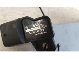 Map Sensor (Einlasskrümmer) van een Fiat Idea (350AX) 1.4 16V 2005