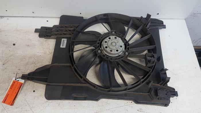 Gebrauchte Kühlerventilator Renault Megane II CC (EM) 2.0 16V Preis € 15,00 Margenregelung angeboten von Autodemontagebedrijf Smit