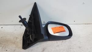 Used Wing mirror, right Renault Clio III (BR/CR) 1.5 dCi 70 Price € 15,00 Margin scheme offered by Autodemontagebedrijf Smit