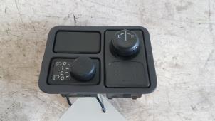Used AIH headlight switch Nissan Almera (N16) 1.8 16V Price on request offered by Autodemontagebedrijf Smit