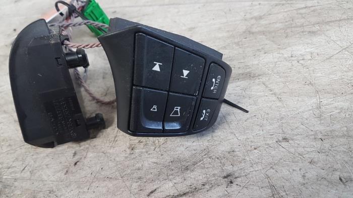 Używane Obsluga tempomatu Volvo S40 (MS) 2.0 D 16V Cena € 45,00 Procedura marży oferowane przez Autodemontagebedrijf Smit