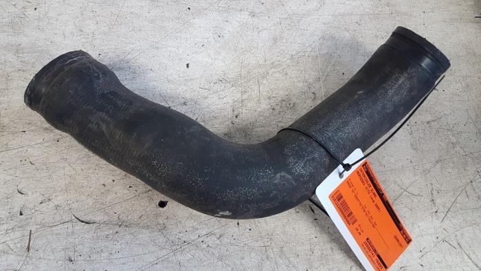 Gebrauchte Intercooler Schlauch Mercedes Vito (639.6) 2.2 109 CDI 16V Preis € 15,00 Margenregelung angeboten von Autodemontagebedrijf Smit