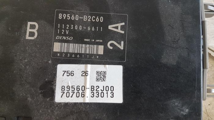 Zündschloss + Steuergerät van een Daihatsu Cuore (L251/271/276) 1.0 12V DVVT 2007