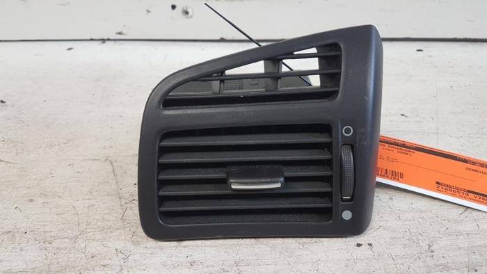 Begagnade Luftmunstycke, instrumentbräda Fiat Croma (194) 1.8 MPI 16V Pris på förfrågan erbjuds av Autodemontagebedrijf Smit