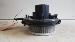 Used Heating and ventilation fan motor Skoda Roomster (5J) 1.9 TDI Price € 45,00 Margin scheme offered by Autodemontagebedrijf Smit