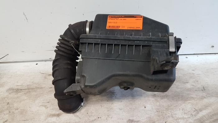 Begagnade Luftfilterhus Mitsubishi Colt (Z2/Z3) 1.5 16V Pris € 25,00 Marginaltabell erbjuds av Autodemontagebedrijf Smit
