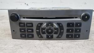 Usagé Radio/Lecteur CD Peugeot 407 SW (6E) 2.2 16V Prix sur demande proposé par Autodemontagebedrijf Smit
