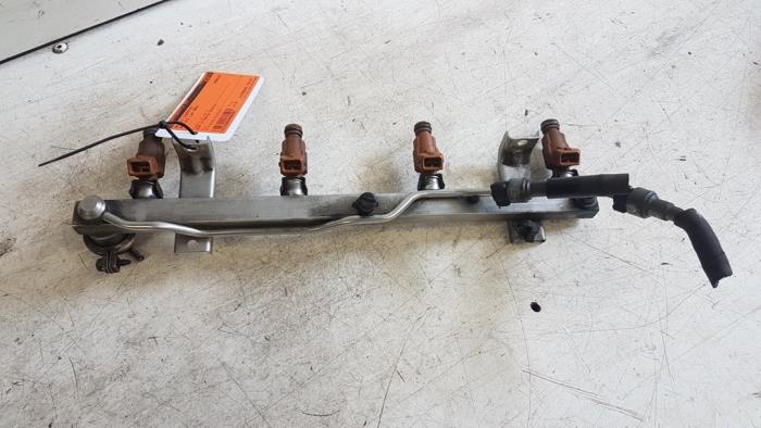 Usagé Système d'injection Saab 9-5 (YS3E) 2.3t 16V Prix € 50,00 Règlement à la marge proposé par Autodemontagebedrijf Smit