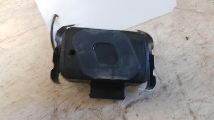 Begagnade Regnsensor Saab 9-5 (YS3E) 2.3t 16V Pris € 20,00 Marginaltabell erbjuds av Autodemontagebedrijf Smit