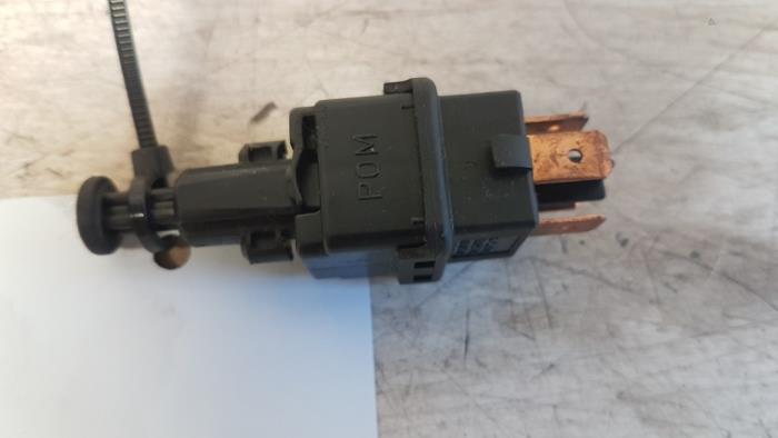 Brake light switch from a Saab 9-5 (YS3E) 2.3t 16V 2003