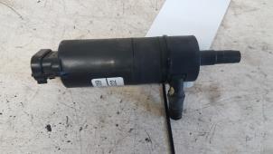 Used Headlight washer pump Saab 9-5 (YS3E) 2.3t 16V Price € 10,00 Margin scheme offered by Autodemontagebedrijf Smit