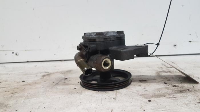 Begagnade Servostyrningspump Honda Logo (GA33) 1.3 Pris € 30,00 Marginaltabell erbjuds av Autodemontagebedrijf Smit