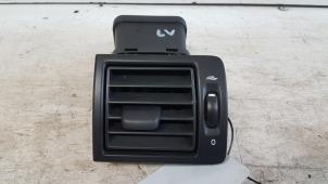 Used Dashboard vent Volvo V50 (MW) Price € 10,00 Margin scheme offered by Autodemontagebedrijf Smit
