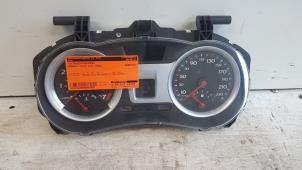 Usagé Instrument de bord Renault Clio III (BR/CR) 1.6 16V Prix € 25,00 Règlement à la marge proposé par Autodemontagebedrijf Smit