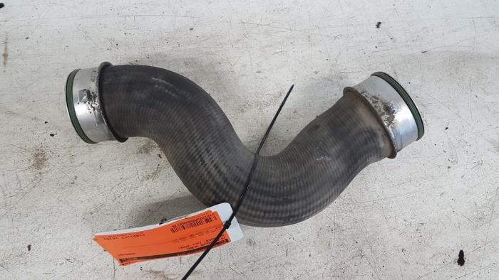 Usagé Tuyau intercooler Volkswagen Passat Variant (3C5) 2.0 TDI 16V 135 Prix sur demande proposé par Autodemontagebedrijf Smit