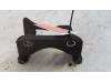 Front brake calliperholder, right from a Renault Twingo II (CN), 2007 / 2014 1.2 16V GT TCE, Hatchback, 2-dr, Petrol, 1.149cc, 74kW (101pk), FWD, D4F780, 2007-03 / 2014-09, CN0C 2008