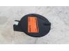 Tank cap cover from a Opel Astra H (L48), 2004 / 2014 1.6 16V Twinport, Hatchback, 4-dr, Petrol, 1.598cc, 77kW (105pk), FWD, Z16XEP; EURO4, 2004-03 / 2006-12 2006