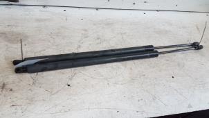 Used Set of tailgate gas struts Volkswagen Transporter T5 1.9 TDi Price on request offered by Autodemontagebedrijf Smit