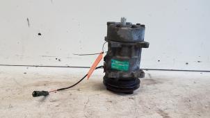 Used Air conditioning pump Jaguar XJ6 (XJ40) 3.2 24V Price on request offered by Autodemontagebedrijf Smit